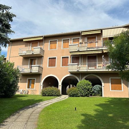 Gold Garda Desenzano Apartment Desenzano del Garda Exterior photo