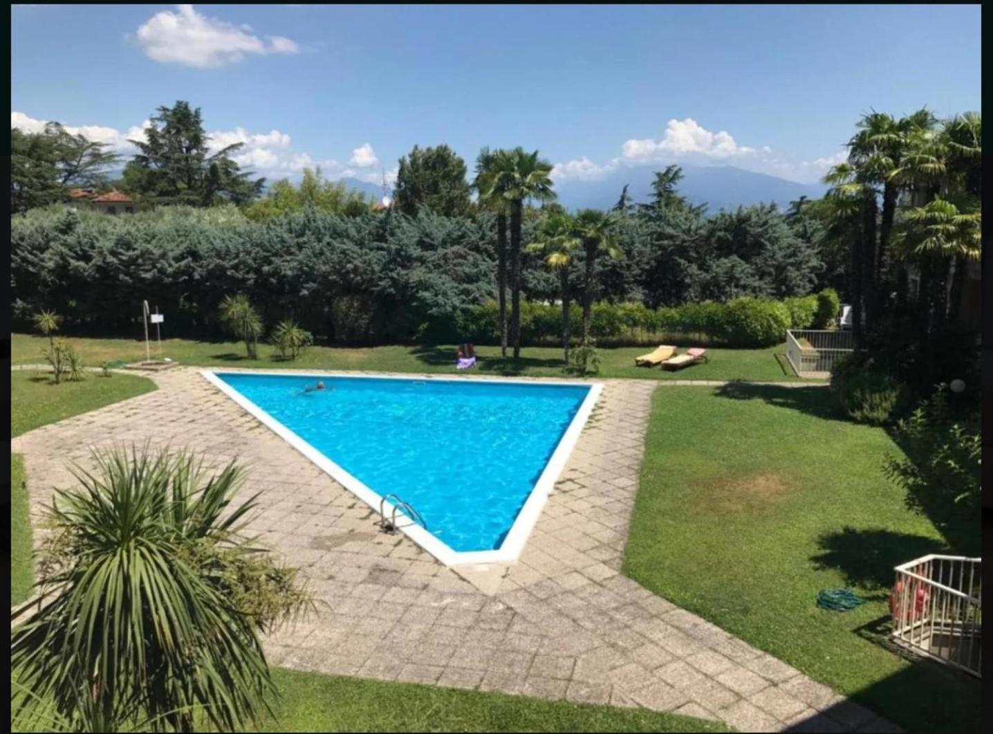Gold Garda Desenzano Apartment Desenzano del Garda Exterior photo